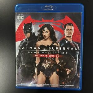Batman v Superman: Dawn of Justice - Blu-ray & DVD Combo Set